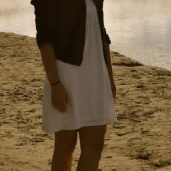 Le Chateau Strapless White knee length dress - Picture 4 of 4